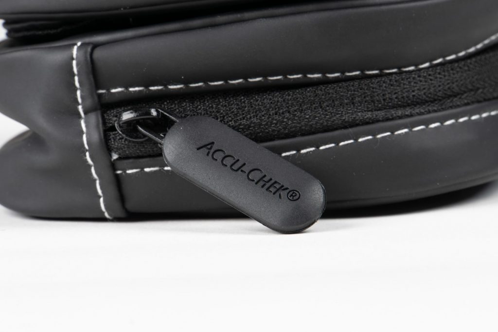 Electronics 2 ROCHE ZIPPER-min