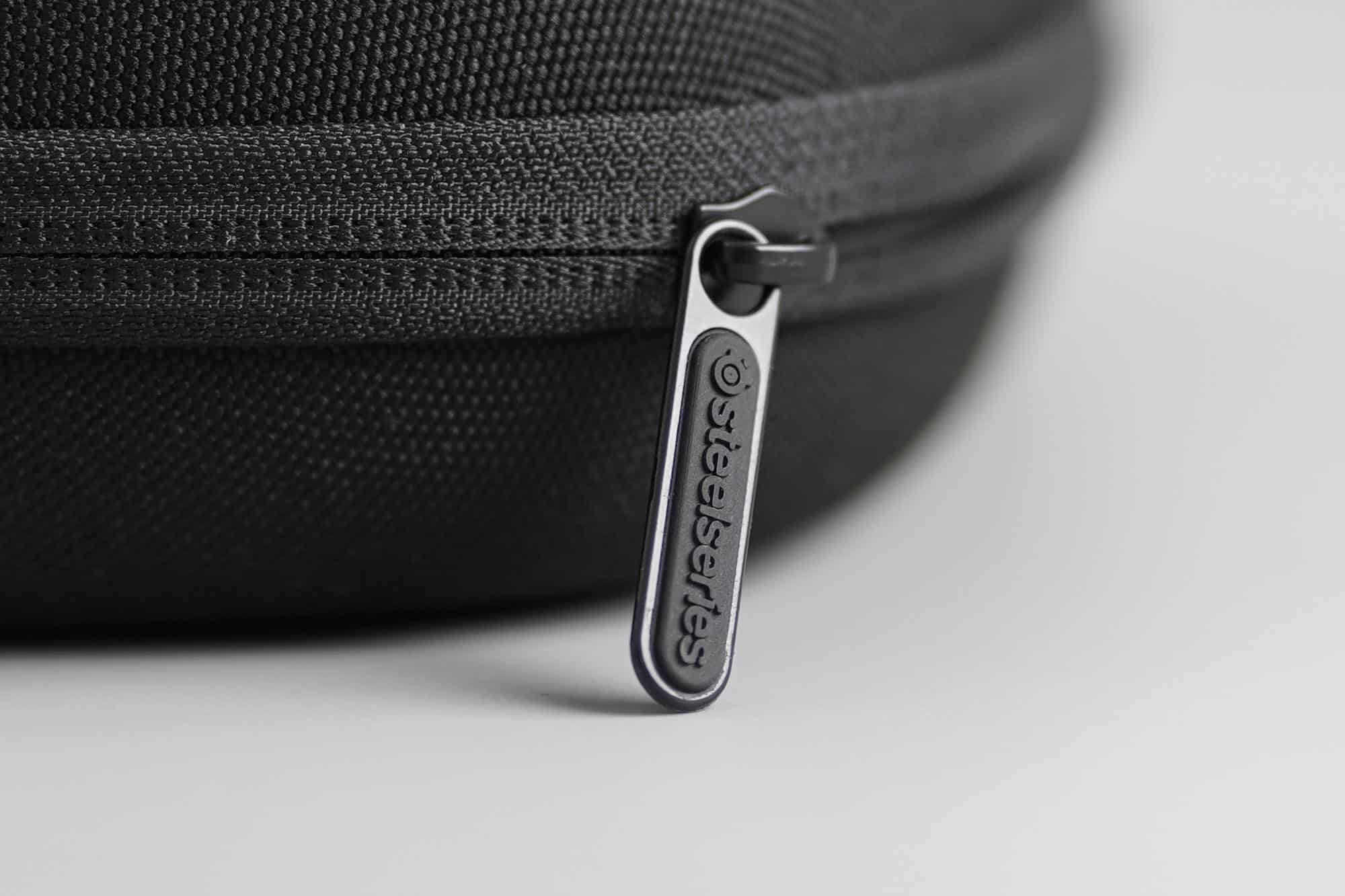 bespoke zipper puller Steelseries