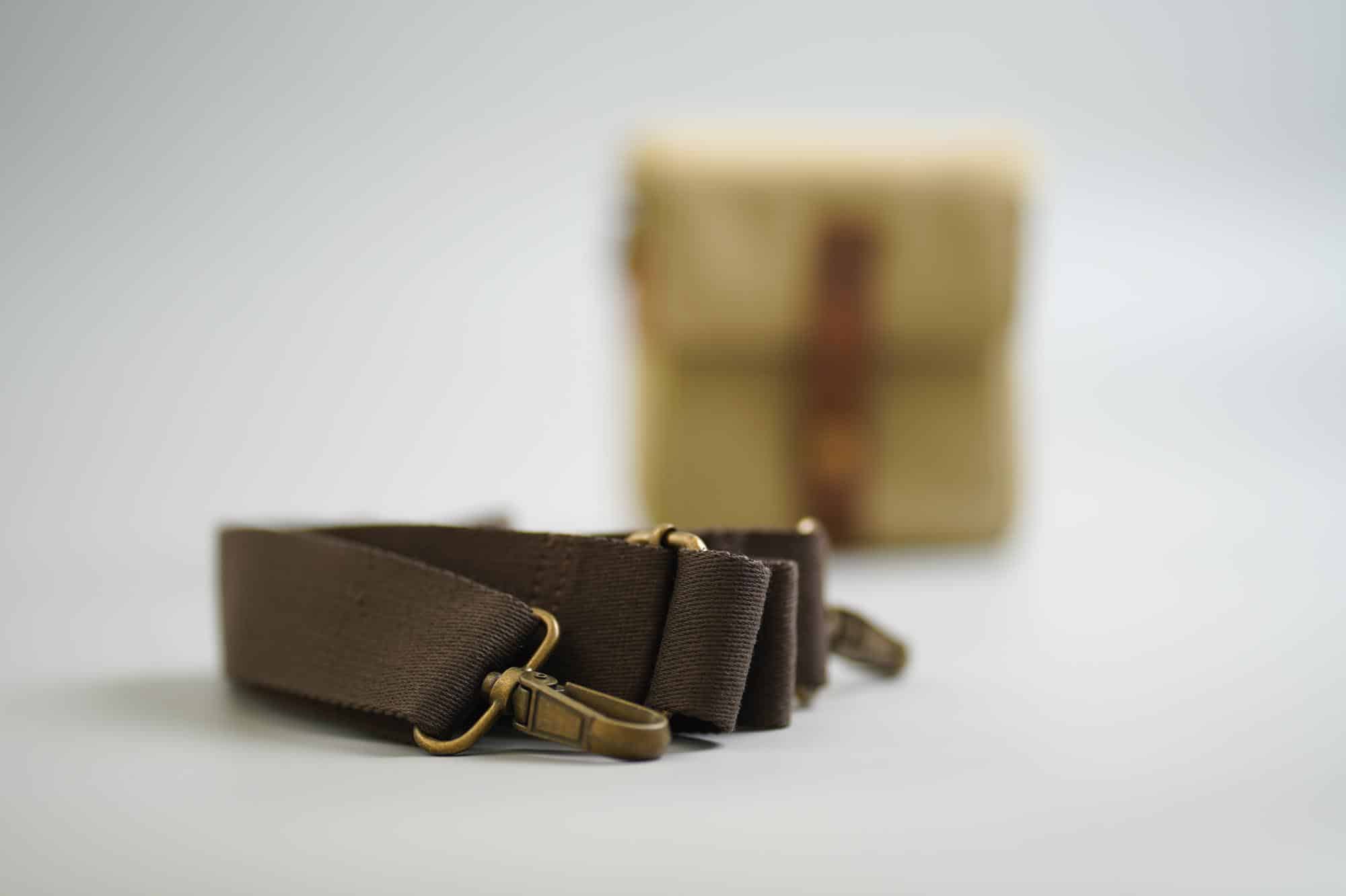 leica carry case strap